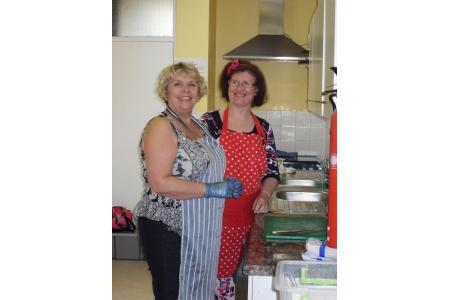 Developing kitchen skills at Maybury Open Door